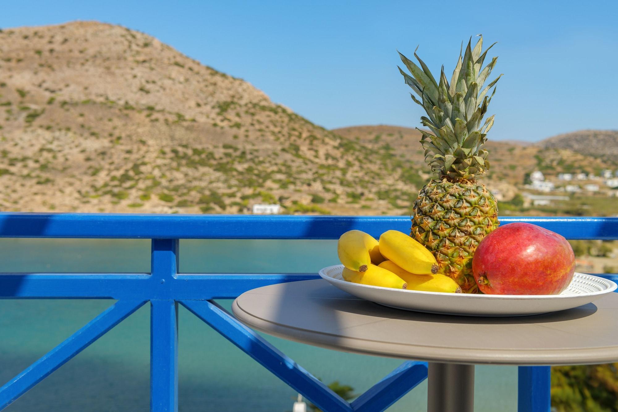Dolphin Bay Seaside Resort & Suites Galissas Ngoại thất bức ảnh