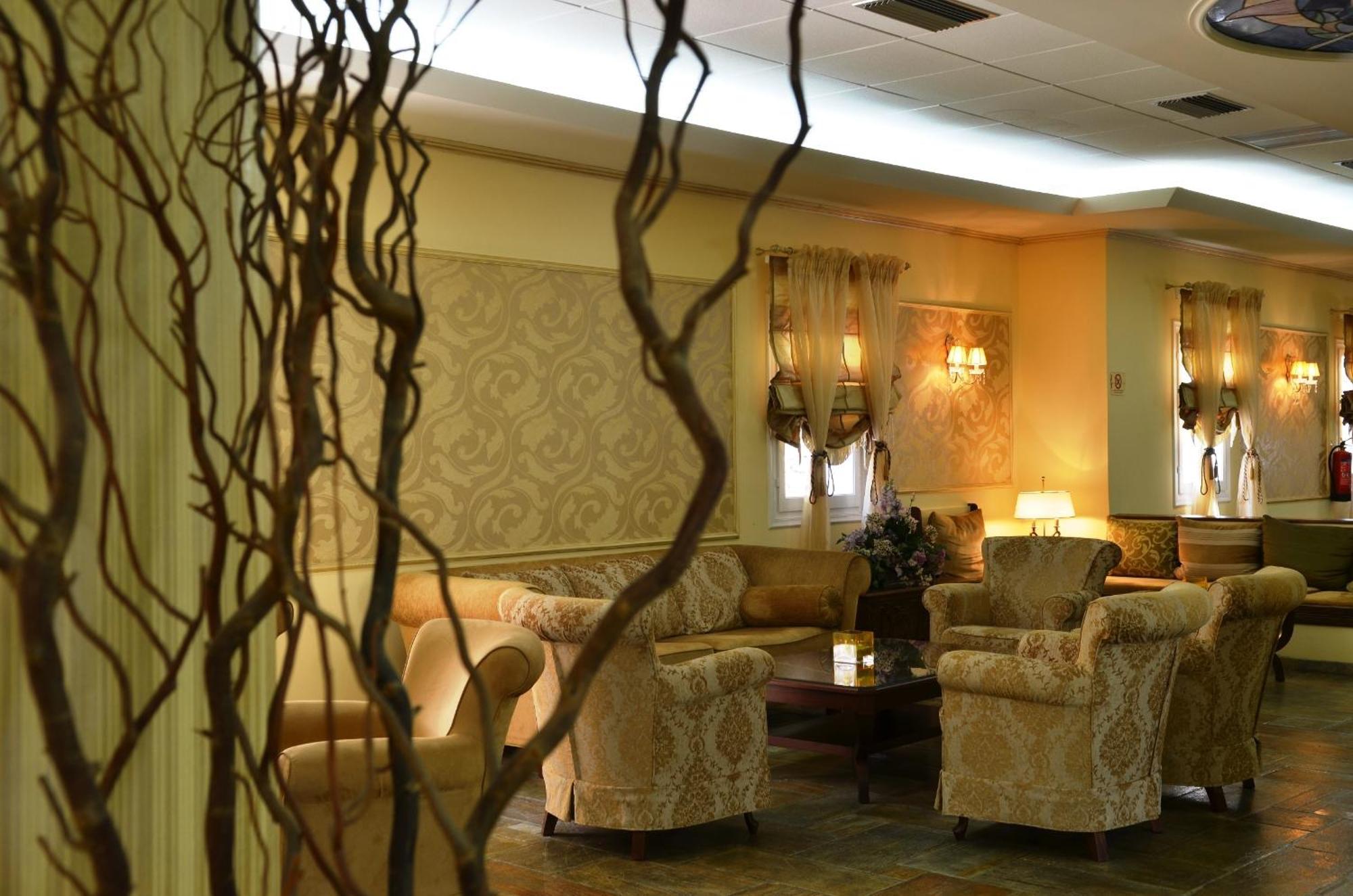 Dolphin Bay Seaside Resort & Suites Galissas Ngoại thất bức ảnh