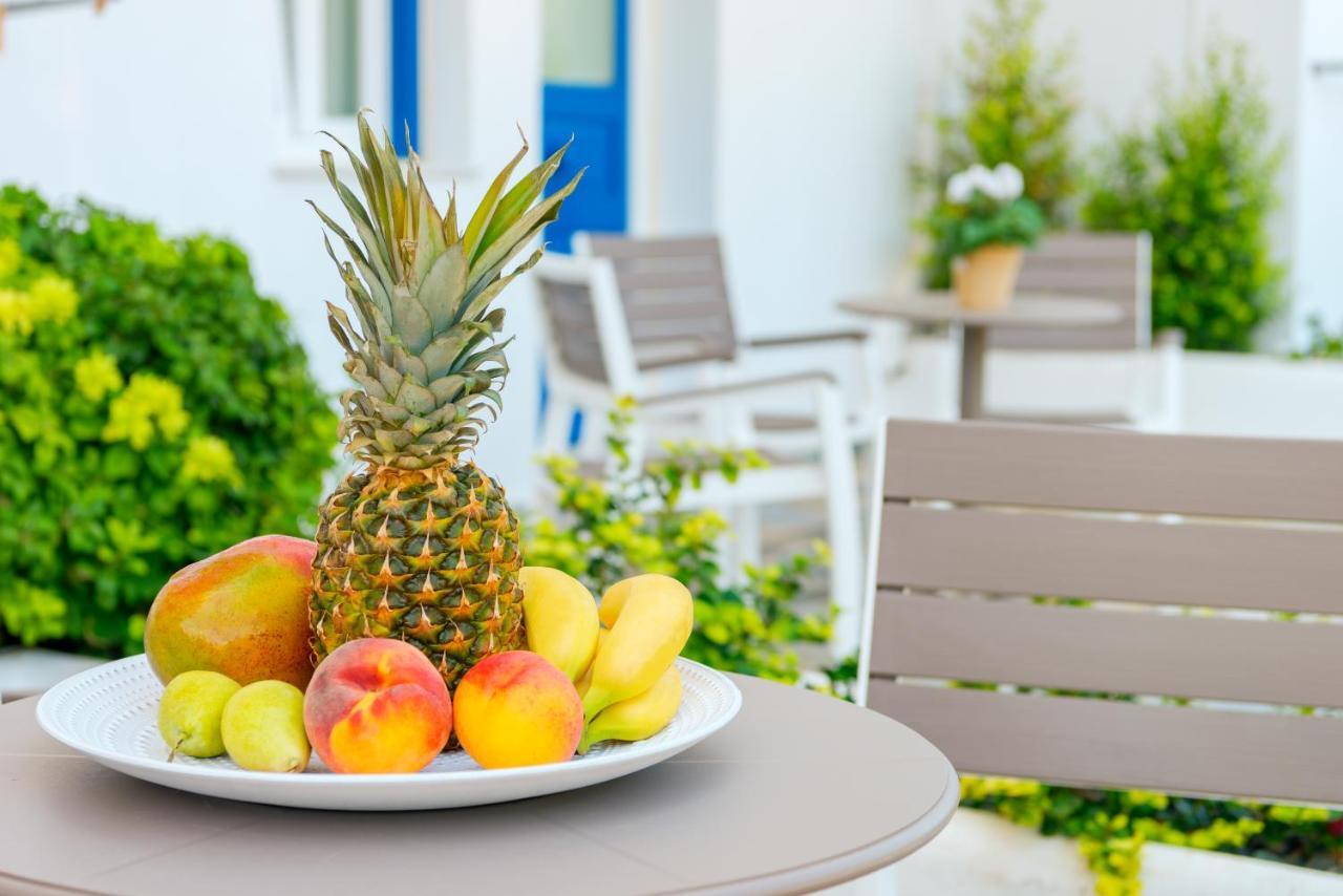 Dolphin Bay Seaside Resort & Suites Galissas Ngoại thất bức ảnh